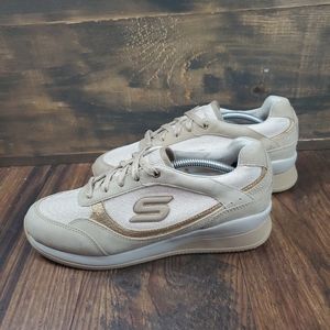 Skechers Vita Wedge (48770) Gold Sneaker Shoes Women’s Size 7.5
